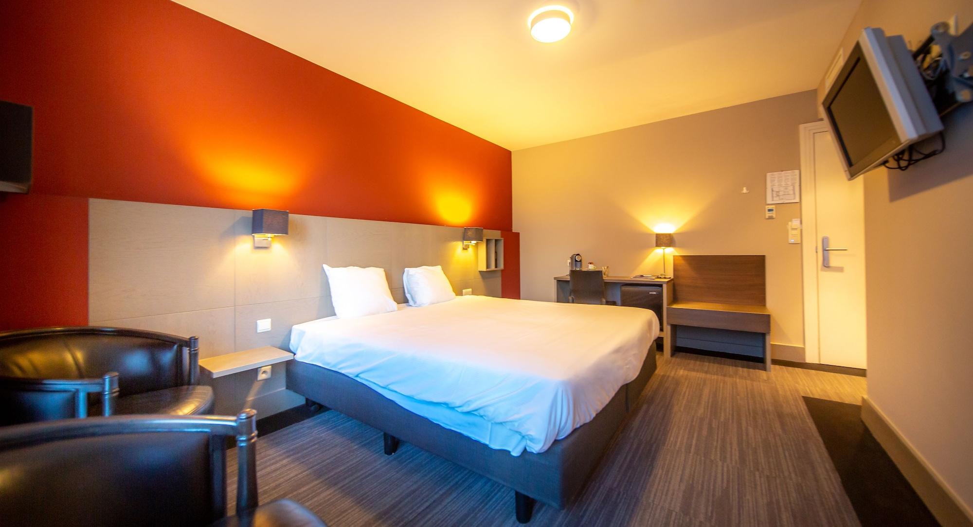 Hotel Pantheon Palace By Wp 4*
